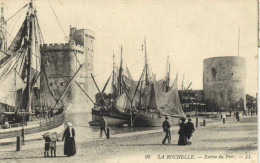 LA ROCHELLE Entrée Du Port  Bateaux De Peche RV - Otros & Sin Clasificación