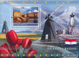 Guinea-Bissau Miniature Sheet 636 (complete. Issue) Unmounted Mint / Never Hinged 2008 Windmills, Lighthouse, Tulips - Guinea-Bissau