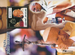 Guinea-Bissau Miniature Sheet 499 (complete. Issue) Unmounted Mint / Never Hinged 2005 Pope Johannes Paul II. - Guinée-Bissau