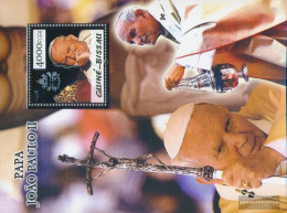 Guinea-Bissau Miniature Sheet 497 (complete. Issue) Unmounted Mint / Never Hinged 2005 Pope Johannes Paul II. - Guinea-Bissau