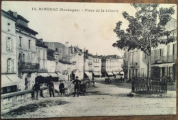 Cpa 24 Dordogne, Ribérac, Place De La Liberté, Animée, écrite En 1916 - Riberac
