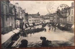 CPA 24 DORDOGNE, Militaria, Ribérac, Entrée Du 108 ème De Ligne, Animée, éd Réjou, écrite En 1915 - Riberac