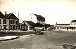 LA LOUPE PLACE DE LA GARE - La Loupe