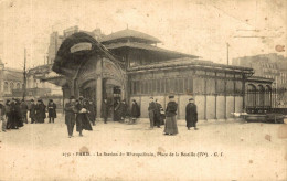 PARIS LA STATION DU METROPLITAIN PLACE DE LA BASTILLE - Public Transport (surface)