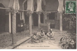 SZTIF 583 INTERIEUR  D UNE MAISON MAURESQUE DO VERT - Setif