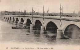 BORDEAUX - Le Pont De Pierre - Bordeaux