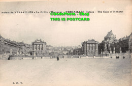 R428154 Palais De Versailles. La Grille DHonneur. Versailles Palace. The Gate Of - World