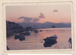 8AK3557 CARTE PHOTO COUCHER DE SOLEIL DEVANT LE PORT DE NAUPLIE   2  SCANS - Grèce