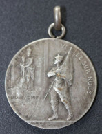 WW1 Beau Pendentif Médaille Religieuse De Poilu "Notre-Dame Des Victoires Veillez Sur Nous / 1914/1915" Signé Dropsy WWI - 1914-18