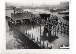 C1562/ Frachter Dock Hafen Schiffswerft Jonker & Stans Foto Ca. 1965 24 X 18 Cm - Commerce