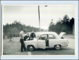 W7E74/ Auto Ford Anglia Foto AK Ca.1960   (b) - Autres & Non Classés