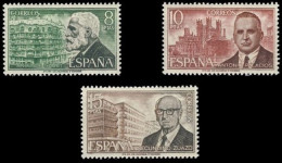 España 1975 Edifil 2241/3 Sellos ** Personajes Españoles Antonio Gaudi (1852-1926) Arquitecto Catalán, Antonio Palacios - Ongebruikt