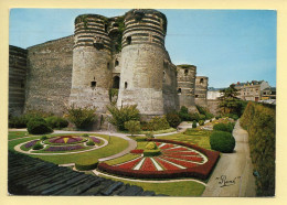 49. ANGERS – Le Château Et Ses Douves Fleuries (voir Scan Recto/verso) - Angers
