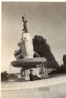 Photo -   TOURS -  FONTAINE  -  Octobre 1939 - Places