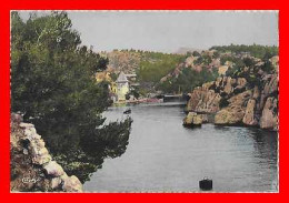 CPSM/gf (13) CASSIS-sur-MER.  Dans La Calanque De Port Miou. *7997 - Cassis