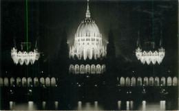 Hungary Budapest Parliament Building Nocturnal View - Hongarije