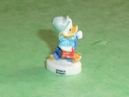 Fèves / Fève / Disney : Donald , Grand Model  T126 - Disney