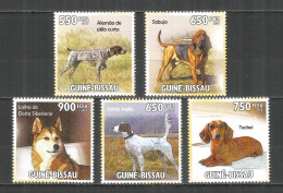 Guinea-Bissau 2010 Mint Stamps MNH(**) Hunting Dogs - Guinée-Bissau