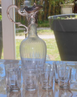 -ANCIEN PETIT SERVICE A LIQUEUR CARAFE & 8 PETITS VERRES 2 MODELES Différents    E - Verre & Cristal