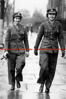 F010125 ATS Girls. WW2 - REPRODUCTION - Autres & Non Classés