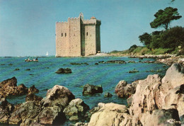 CPM - P - ALPES MARITIMES - CANNES - ILE SAINT HONORAT - MONASTERE FORTIFIE - Cannes