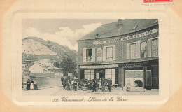 Vernonnet * Place De La Gare , Café Restaurant Du Chemin De Fer BARVILLE * Villageois - Autres & Non Classés