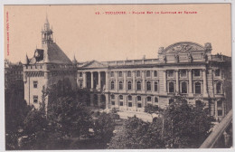 Toulouse - Facade Est Du Capitole Et Square - Toulouse
