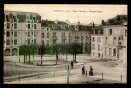 55 - VERDUN - PLACE D'ARMES EN 1927 - EDITEUR MARTIN-COLARDELLE - Verdun