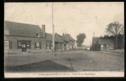 CPA Loos-en-Gohelle, Place De La République  - Andere & Zonder Classificatie