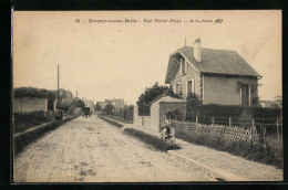 CPA Rosny-sous-Bois, Rue Victor-Hugo  - Rosny Sous Bois