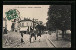 CPA Rosny-sous-Bois, Avenue De La République  - Rosny Sous Bois