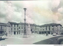 P168 Bozza Fotografica Ostiglia Piazza Connelio Bella Provincia Di Mantova - Mantova