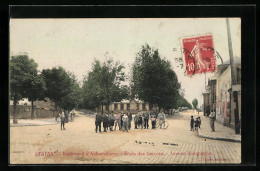 CPA Stains, Boulevard D'Aubervilliers, Ecole Des Garcons, Avenue Hainguerlot  - Stains