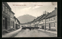 AK Bad Lauterberg Im Harz, Kühe Auf Der Hauptstrasse  - Bad Lauterberg