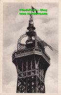 R433206 523. Paris. Le Sommet De La Tour Eiffel. RP. C. A. P. Edition Speciale D - Monde