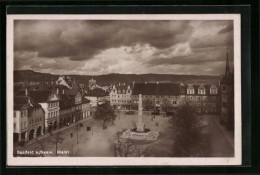 AK Saalfeld A. Saale, Markt Mit Geschäften Und Denkmal  - Saalfeld