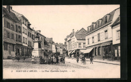 CPA Pont-de-L`Arche, La Place Hyacinthe Langlois  - Pont-de-l'Arche