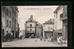 CPA Doué-la-Fontaine, Place D`Orléans  - Autres & Non Classés