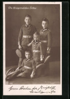 AK Die Kronprinzlichen Söhne In Uniform Mit Schirmmütze  - Royal Families