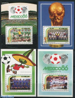 Saint Vincent 1986 World Cup Football 4 S/s, Mint NH, Sport - Football - St.Vincent (1979-...)