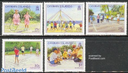 Cayman Islands 2003 Children Games 5v, Mint NH, Various - Toys & Children's Games - Kaaiman Eilanden