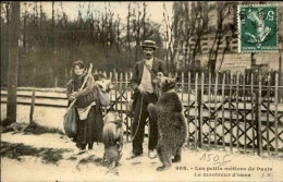 OURS  - Carte Postale De Paris - Les Petits Métiers De Paris - Le Montreur D'Ours - L 152042 - Ours