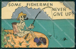 Sport Pesca Scheletro Skeleton Comica RESTAURATA Cartolina Postcard QT5031 - Sonstige & Ohne Zuordnung