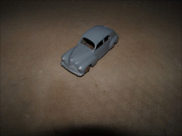 Miniature Ancienne Dinky Toys Peugeot 203 ..... - Antikspielzeug