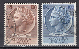 Y3522 - ITALIA Ss N°747/48 - ITALIE Yv N°684/85 - 1946-60: Usati