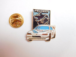 Beau Pin's En Relief  , Auto Peugeot 405 , Signé Toul'emball - Peugeot