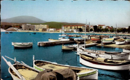 SAINTE-MAXIME-SUR-MER     ( VAR )     LE PORT ET LA PLAGE - Sainte-Maxime