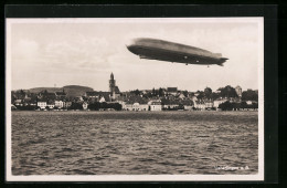 AK Überlingen A. B., Zeppelin überm Ort  - Zeppeline