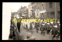 80 - ALBERT - PROCESSION RELIGIEUSE - ANNEES 30 - 4-6-8-10 RUE FELIX FAURE -  CARTE PHOTO ORIGINALE - Albert