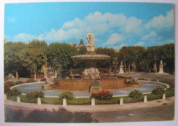 FRANCE - BOUCHES-DU-RHÔNE - AIX-en-PROVENCE - La Grande Fontaine Sur La Rotonde - Aix En Provence